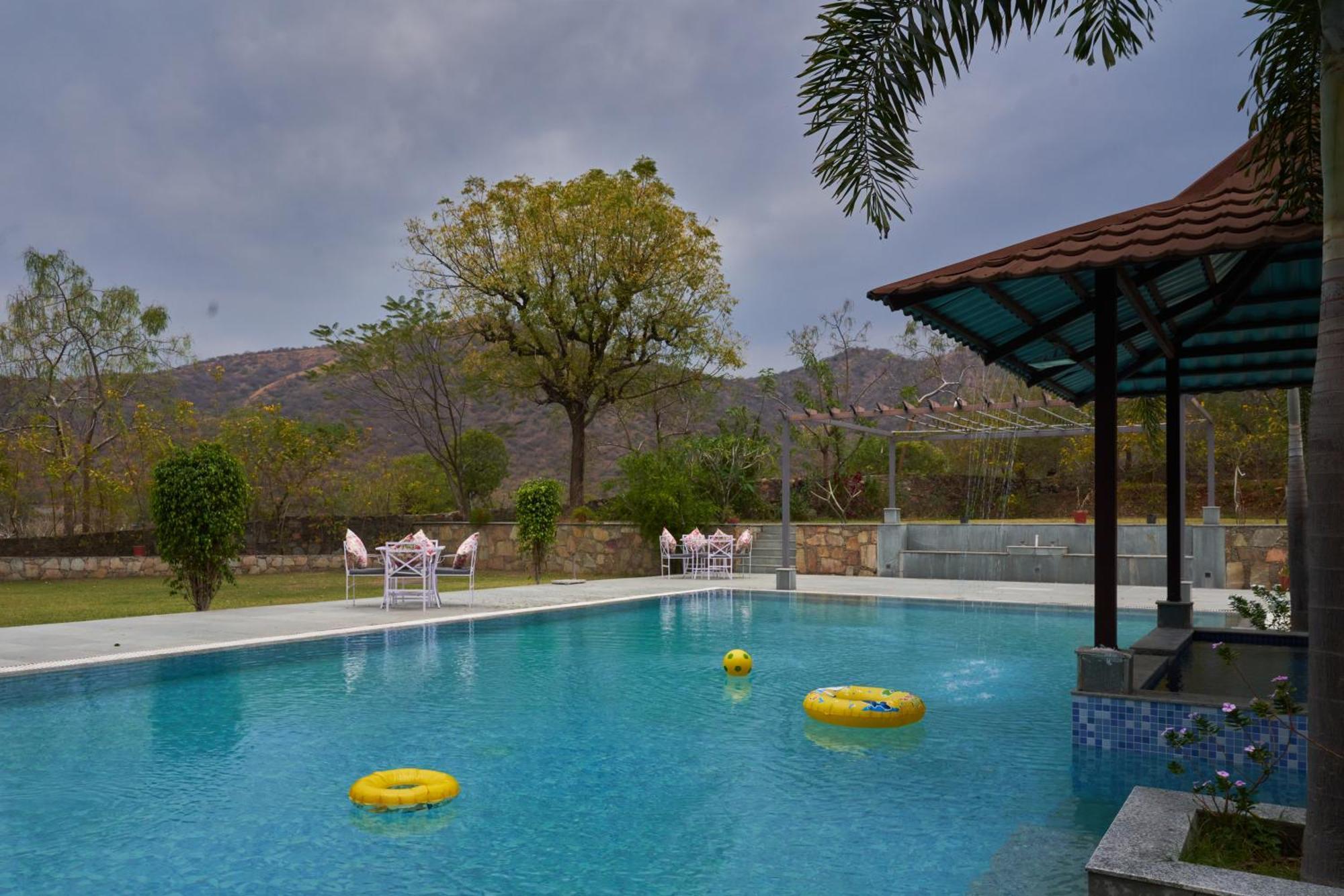 The Hunting Lodge Resort Udaipur - Villas & Pool Dabok Exterior foto